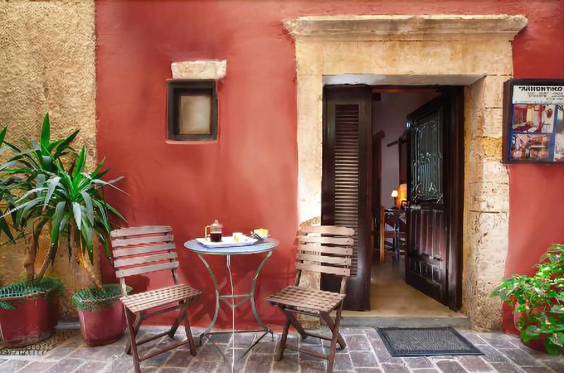 Archontiko Evgenia Studios & Suites Old Town Chania Chania  Exterior foto